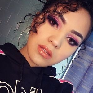 Meet your Posher, Idalys